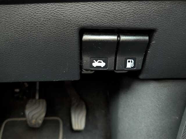 Nissan Micra 1.0 IG-T 100 N-Tec 5dr