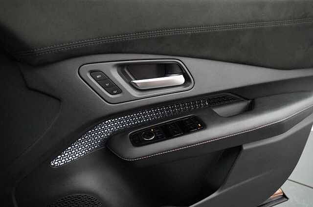 Nissan ARIYA 87KW Evolve Auto with 22KW Onboard Charger and Panoramic Sky Roof