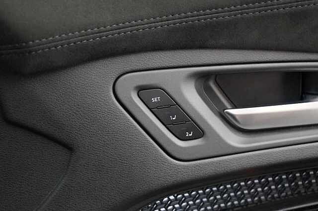 Nissan ARIYA 87KW Evolve Auto with 22KW Onboard Charger and Panoramic Sky Roof