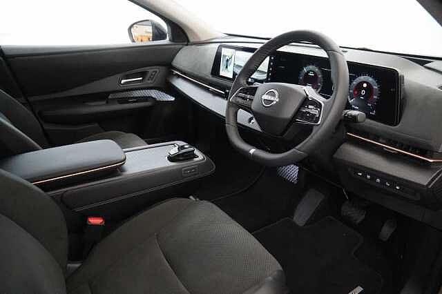 Nissan ARIYA 87KW Evolve Auto with 22KW Onboard Charger and Panoramic Sky Roof