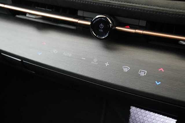 Nissan ARIYA 87KW Evolve Auto with 22KW Onboard Charger and Panoramic Sky Roof