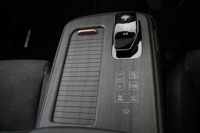 Nissan ARIYA 87KW Evolve Auto with 22KW Onboard Charger and Panoramic Sky Roof