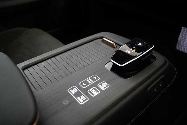 Nissan ARIYA 87KW Evolve Auto with 22KW Onboard Charger and Panoramic Sky Roof