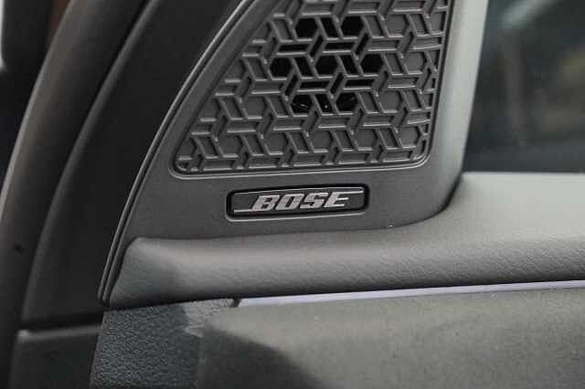 Nissan ARIYA 87KW Evolve Auto with 22KW Onboard Charger and Panoramic Sky Roof