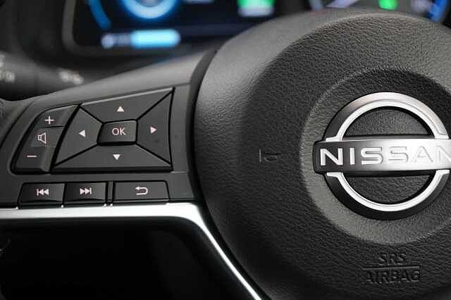 Nissan LEAF 39KW Acenta Auto with Rear View Camera and Apple + Android Integration