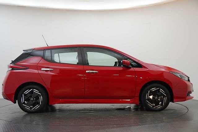 Nissan LEAF 39KW Acenta Auto with Rear View Camera and Apple + Android Integration