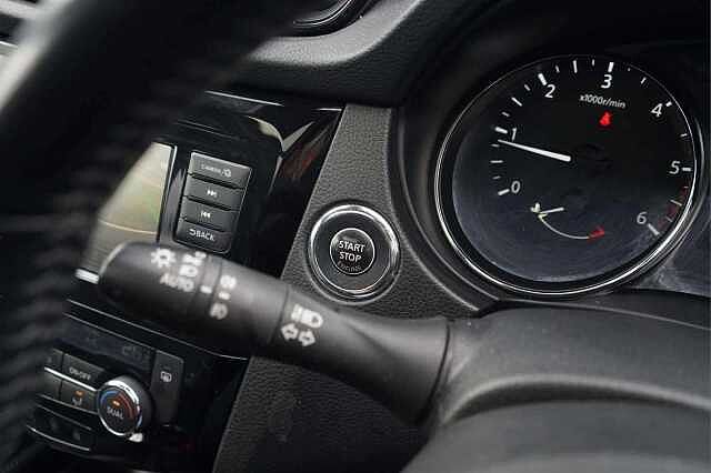 Nissan X-trail Station Wagon 1.7 dCi Tekna 5dr