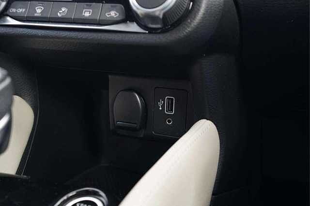 Nissan Micra 1.0 IG-T 100 Tekna 5dr Xtronic