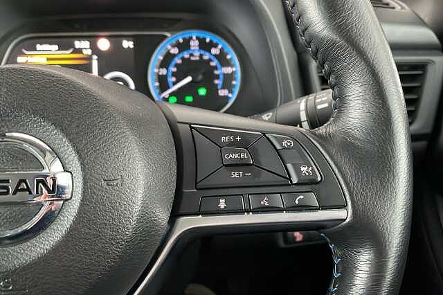 Nissan Leaf 110kW Acenta 40kWh 5dr Auto [6.6kw Charger]