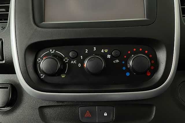 Nissan Nv300 2.7t L1 1.6 dCi 125ps H1 Tekna Combi Van