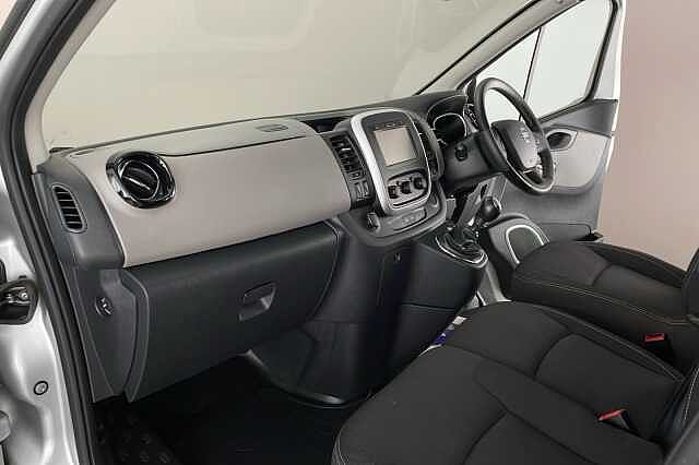Nissan Nv300 2.7t L1 1.6 dCi 125ps H1 Tekna Combi Van
