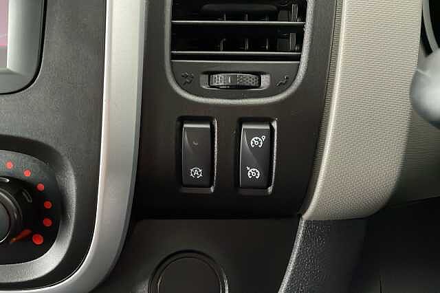 Nissan Nv300 2.7t L1 1.6 dCi 125ps H1 Tekna Combi Van