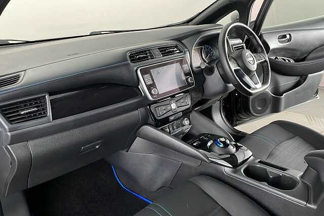 Nissan Leaf 110kW N-Connecta 39kWh 5dr Auto