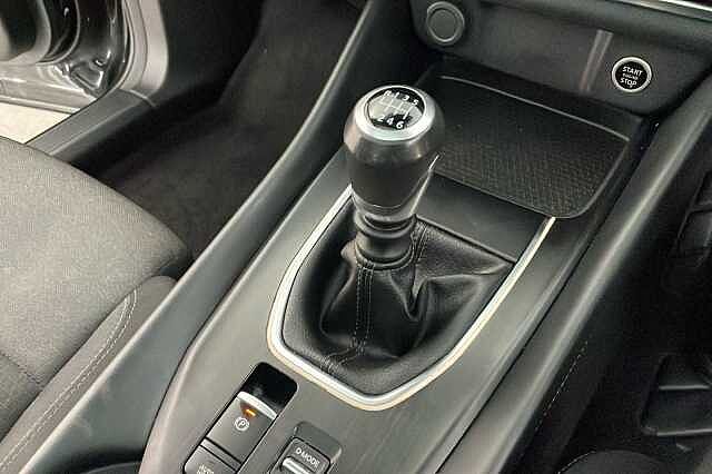 Nissan Qashqai 1.3 DiG-T MH N-Connecta 5dr