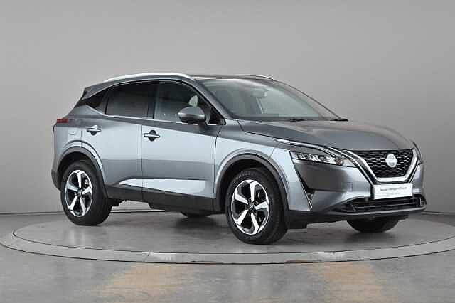 Nissan Qashqai 1.3 DiG-T MH N-Connecta 5dr