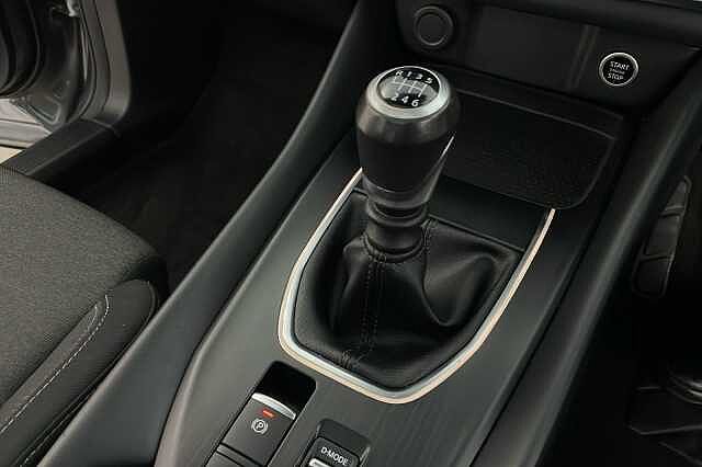 Nissan Qashqai 1.3 DiG-T MH N-Connecta 5dr