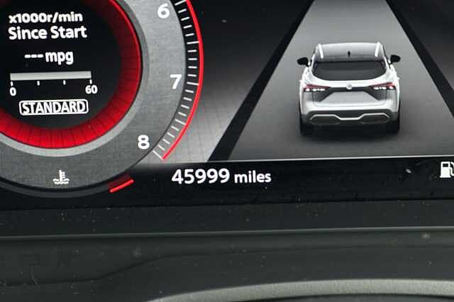 Nissan Qashqai 1.3 DiG-T MH N-Connecta 5dr