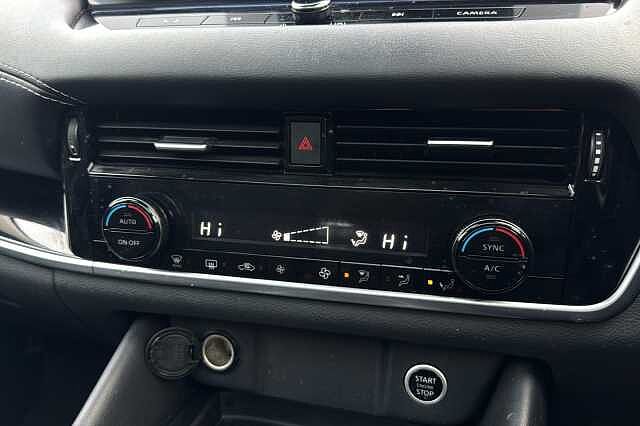 Nissan Qashqai 1.3 DiG-T MH N-Connecta 5dr