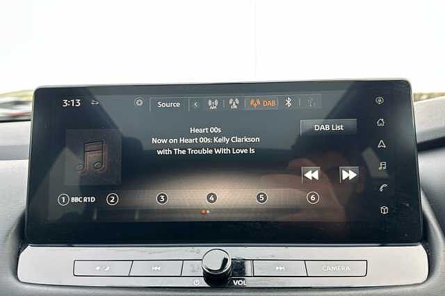 Nissan Qashqai 1.3 DiG-T MH N-Connecta 5dr