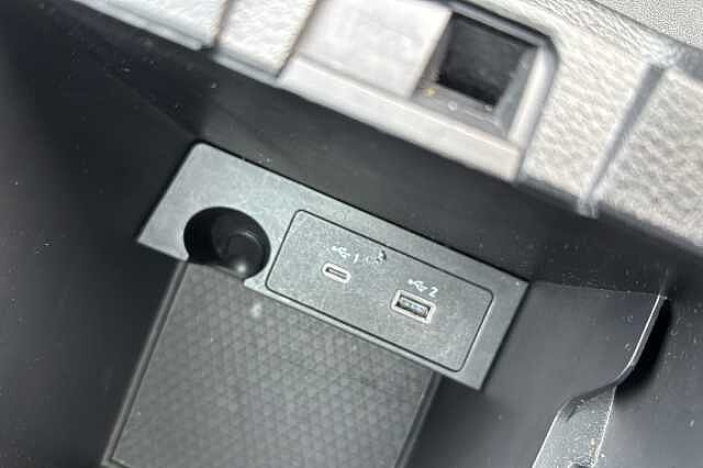 Nissan Qashqai 1.3 DiG-T MH N-Connecta 5dr