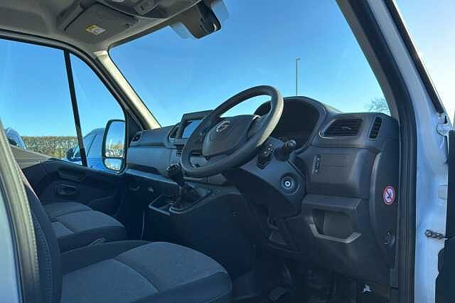 Nissan Interstar R35 L4 2.3 dci 165ps H2 Tekna Van [TRW]