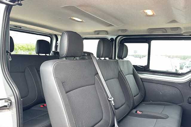 Nissan Nv300 2.7t L1 1.6 dCi 125ps H1 Tekna Combi Van