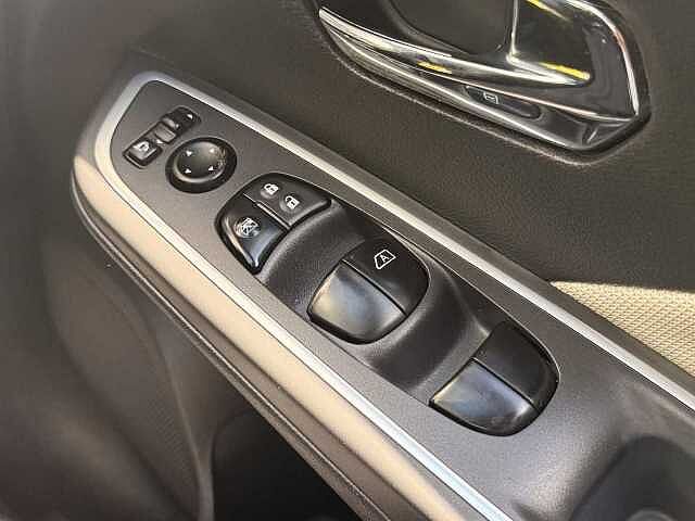 Nissan Micra 0.9 IG-T N-Connecta 5dr