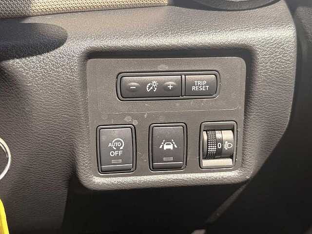 Nissan Micra 0.9 IG-T N-Connecta 5dr