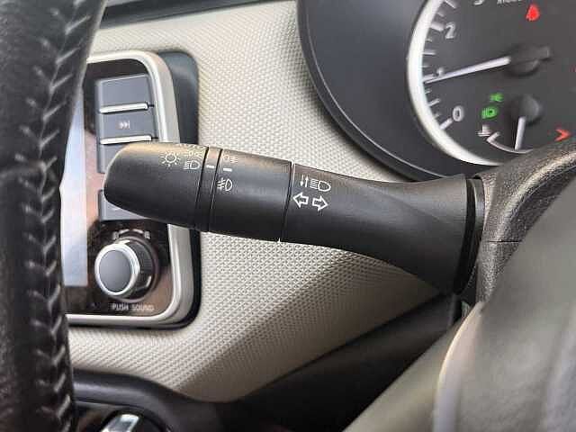 Nissan Micra 0.9 IG-T N-Connecta 5dr